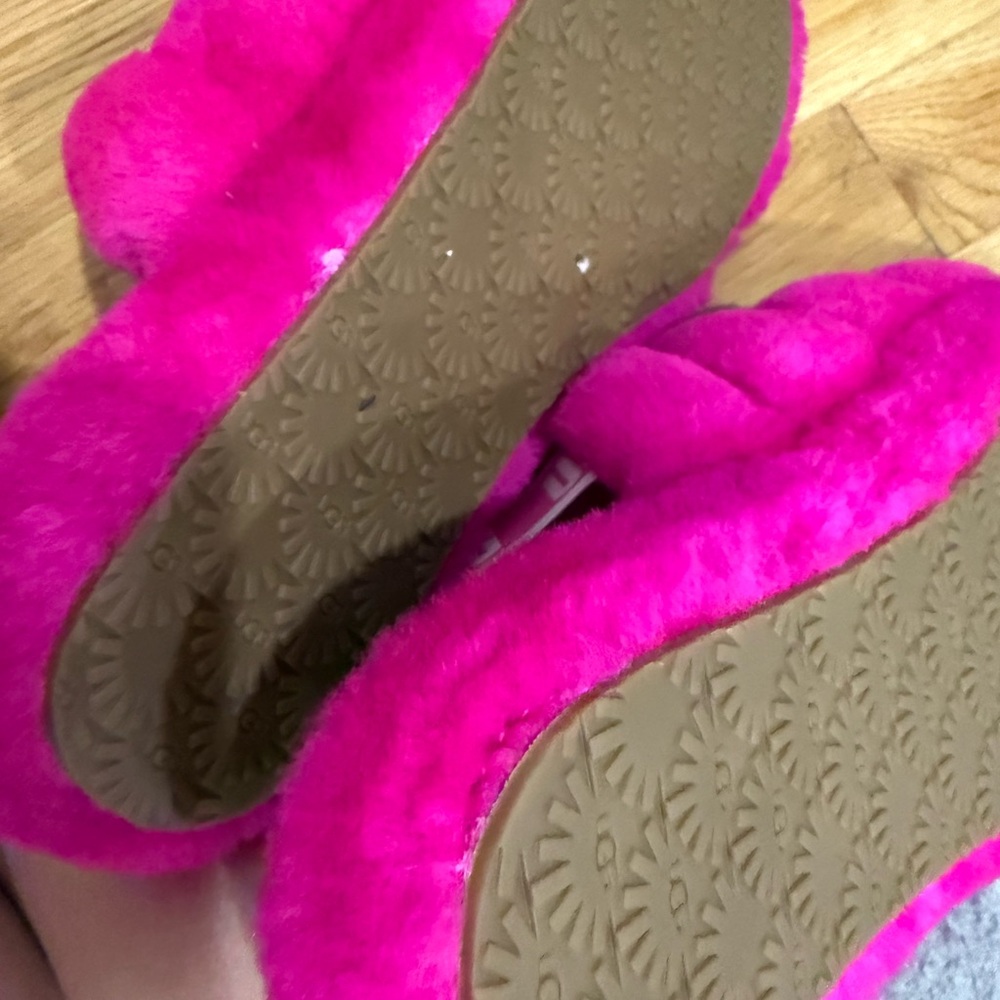 UGG Pink Fluffy Slippers - Picture 5 of 6